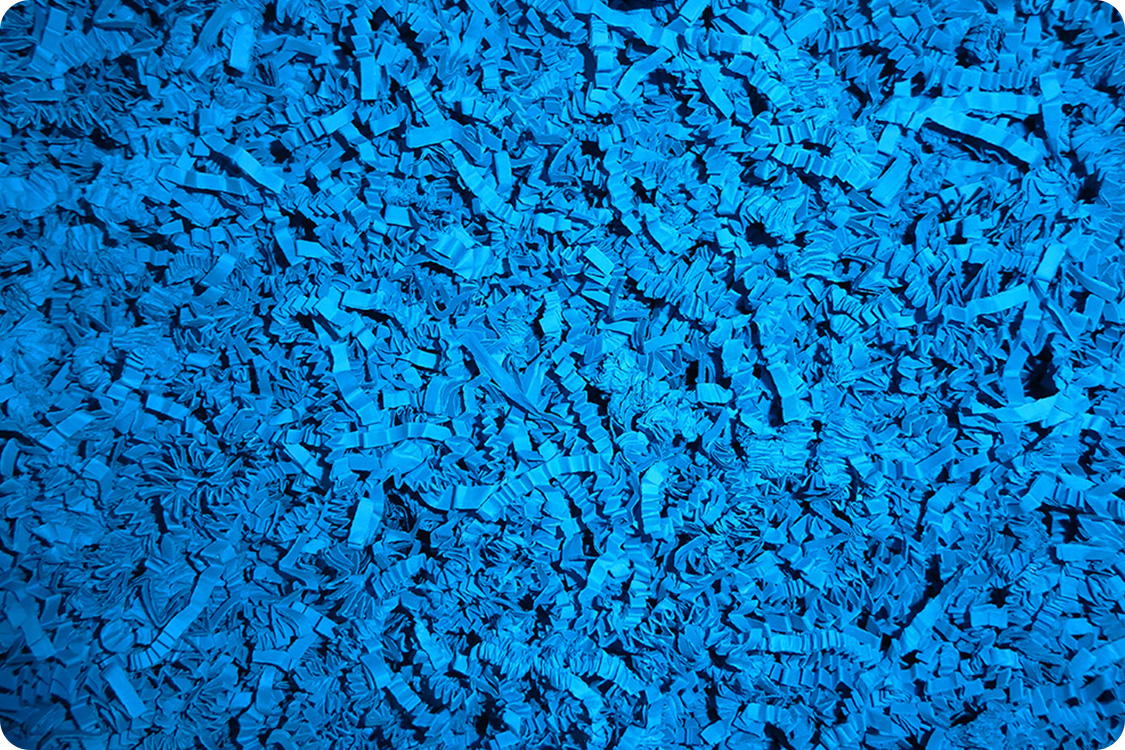 Frisure de papier bleu clair 1kg Matériaux de remplissage pour les colis –  copeaux de papier