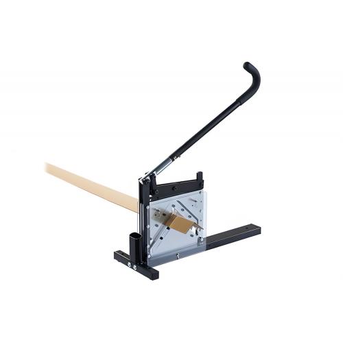 Outil de découpe pour cornière carton
