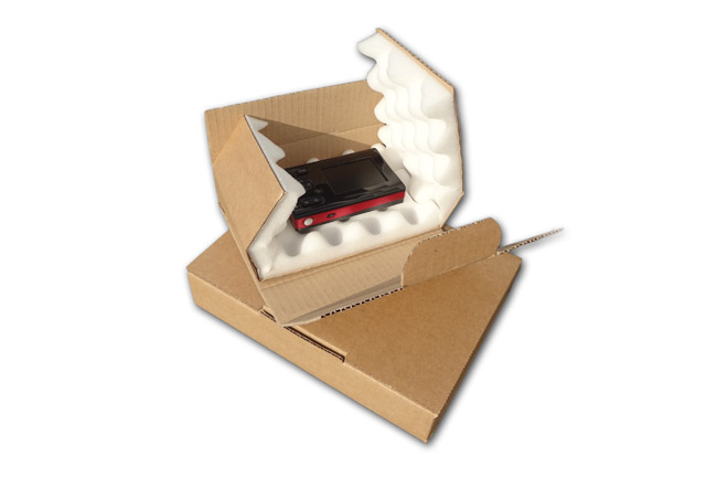 Boîte mousse, la boîte carton avec calage en mousse de protection
