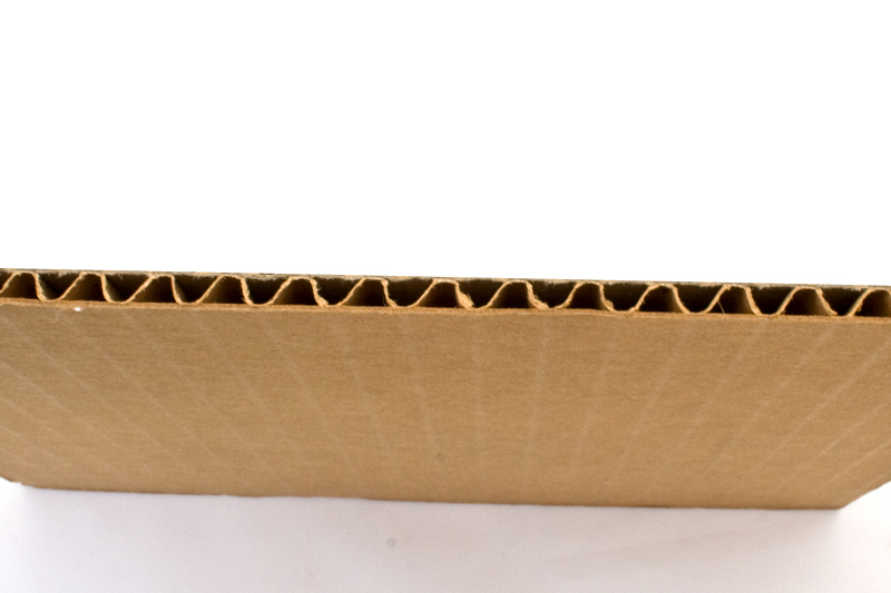 Mini rouleau de carton ondulé en 20 cm de haut - Toutembal